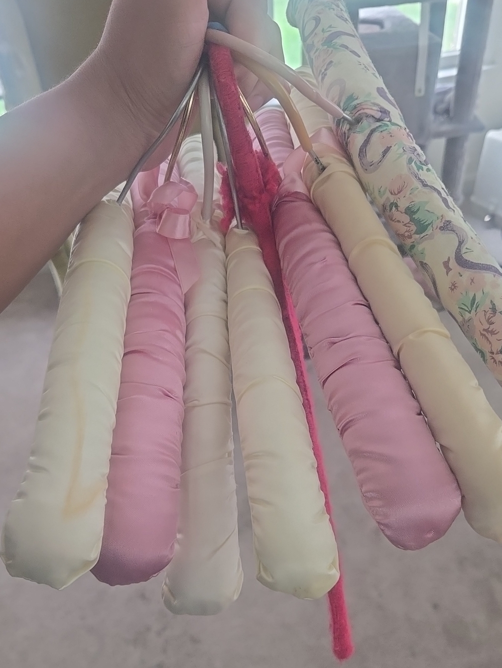 Vintage Padded Satin Hangers Set - Pink & Cream